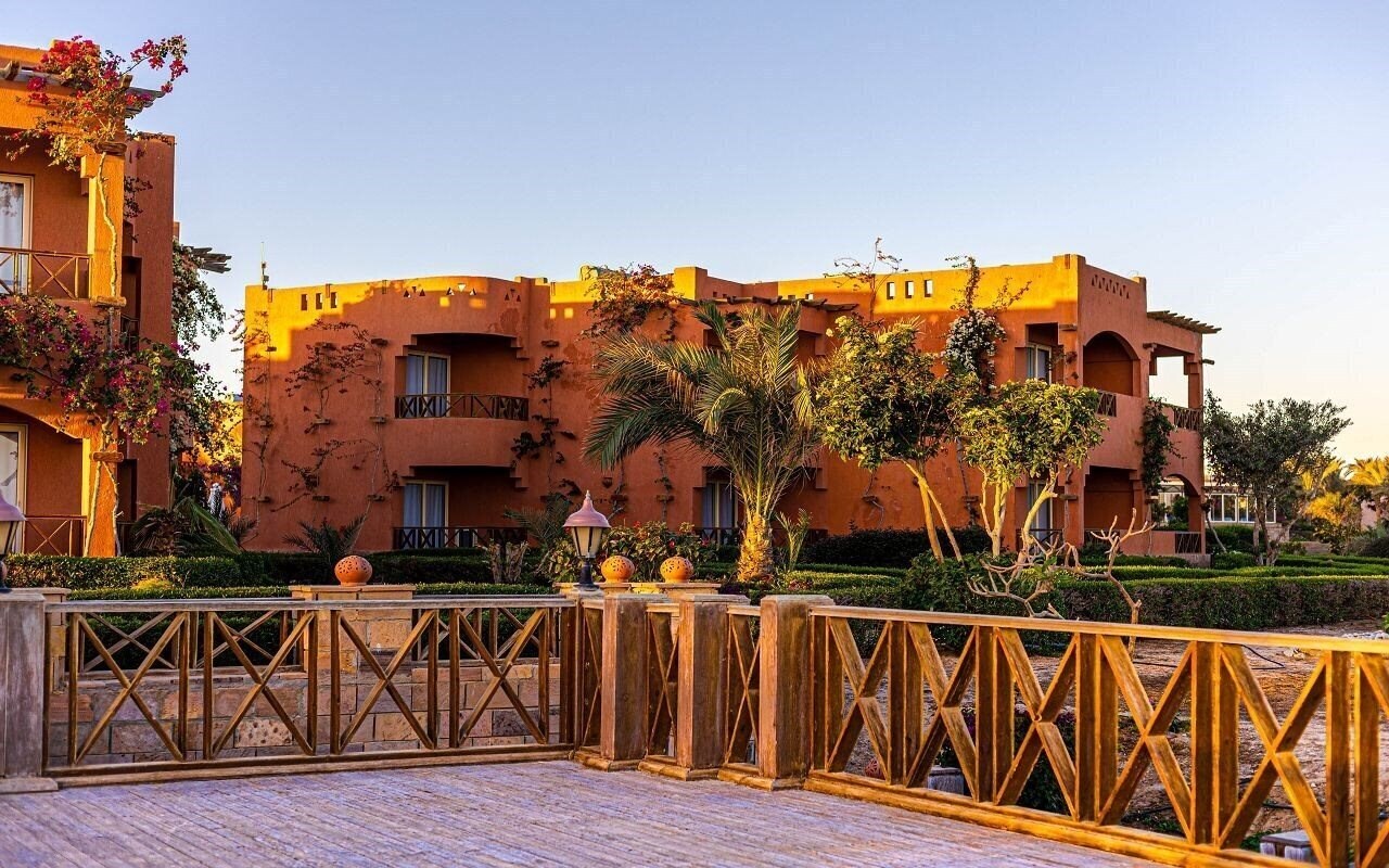 Фото Emerald Lagoon 5*